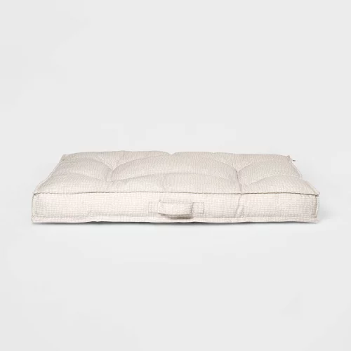 Boots & Barkley Traditional Pillow Dog Bed